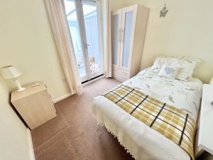 Photo 11- click for photo gallery